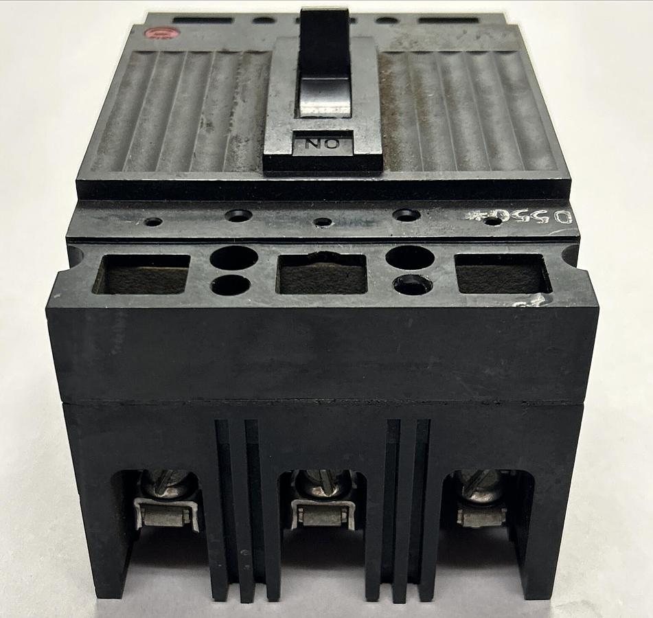 Used GENERAL ELECTRIC,TED134060WL,CIRCUIT BREAKER 60A 480V 3P