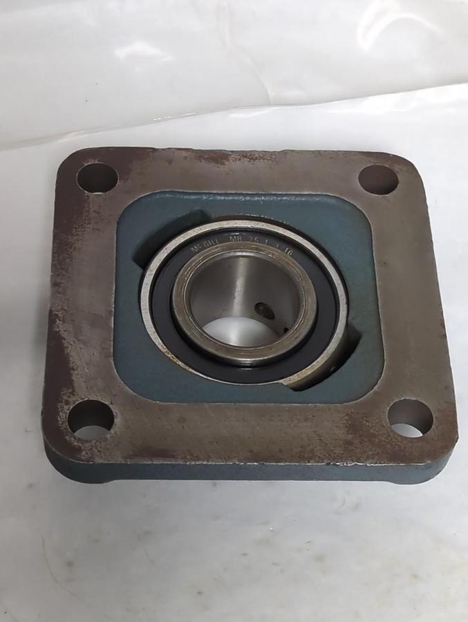Used MCGILL,F4-06,FLANGE MOUNT BEARING 4-BOLT BASE 1-3/16 INCH BORE PRE-OWNED