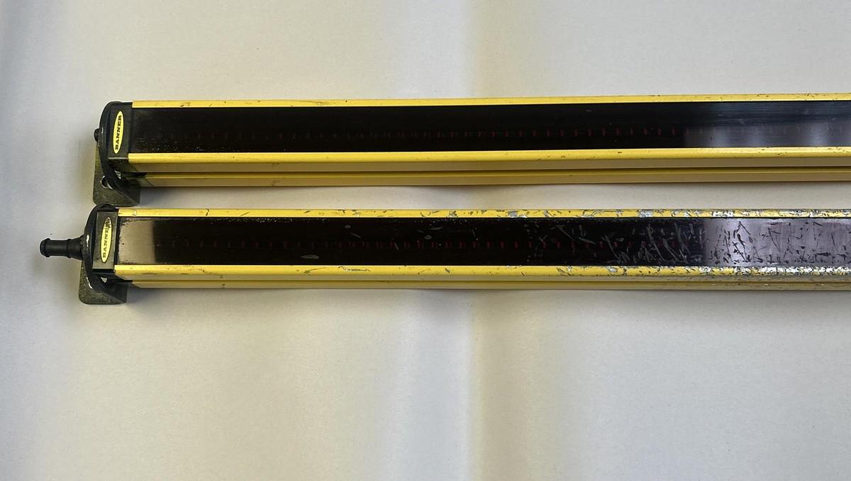 Used BANNER,SLSCE14-600P8/SLSCR14-600P8,LIGHT CURTAIN RECEIVER & TRANSMITTER SET