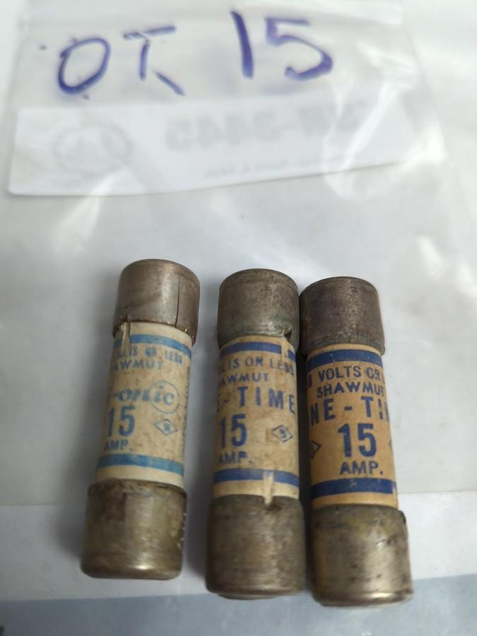 Used SHAWMUT,OT15,ONE-TIME 15 AMP FUSE LOT OF 3 PRE-OWNED