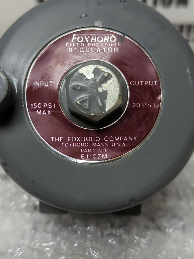 FOXBORO,B1102M,FIXED PRESSURE REGULATOR INPUT 150 PSI MAX OUTPUT 20 PSI NOS