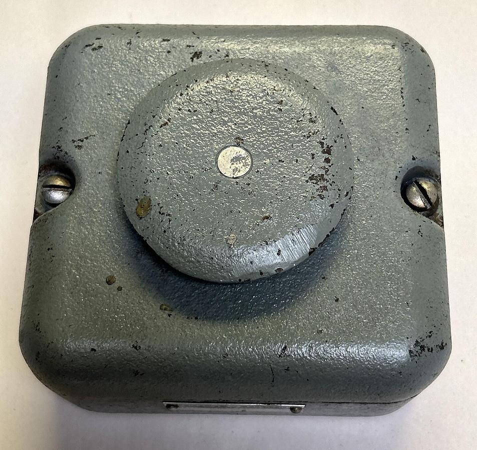 GENERAL ELECTRIC,CR2940NH201A,PUSH BUTTON NOS