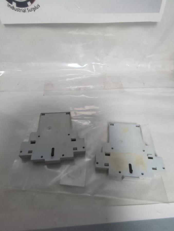 Used MOELLER,NHi11,AUXILIARY CONTACT VDE 0660 LOT OF 2 PRE-OWNED