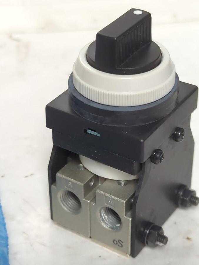 SMC,NVM151-N01-35B,SELECTOR VALVE/SWITCH NOS
