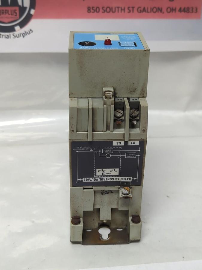 Used ALLEN BRADLEY,700-RTA99V000AQ,SERIES B SOLID STATE TIMING RELAY 110-120VAC 50/60