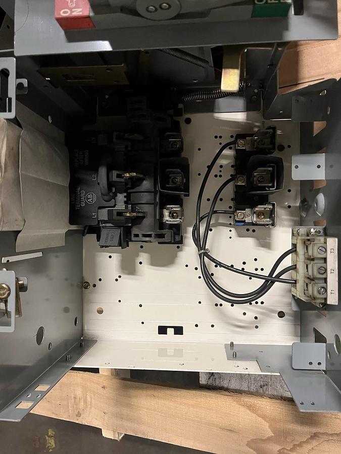 Used Allen-Bradley,2192F,12 INCH FUSED Disconnect MCC Bucket 30A 600V 60Hz