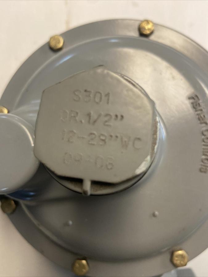 Fisher Controls,S301,Gas Valve Orifice 1/2 INCH Inlet and Outlet 1-1/2 INCH