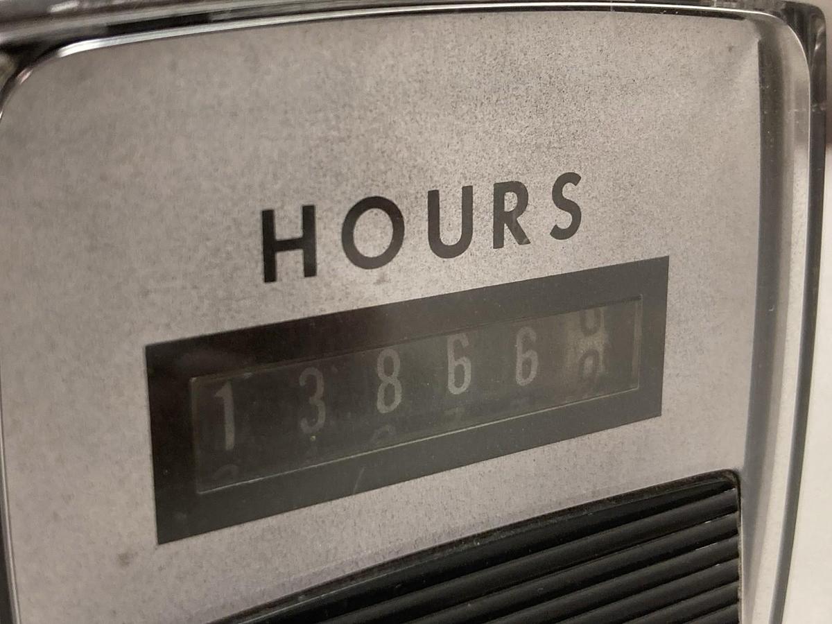 Used General Electric,50-240211AAAB1,Time Meter Display 2.5W 120V 60Hz
