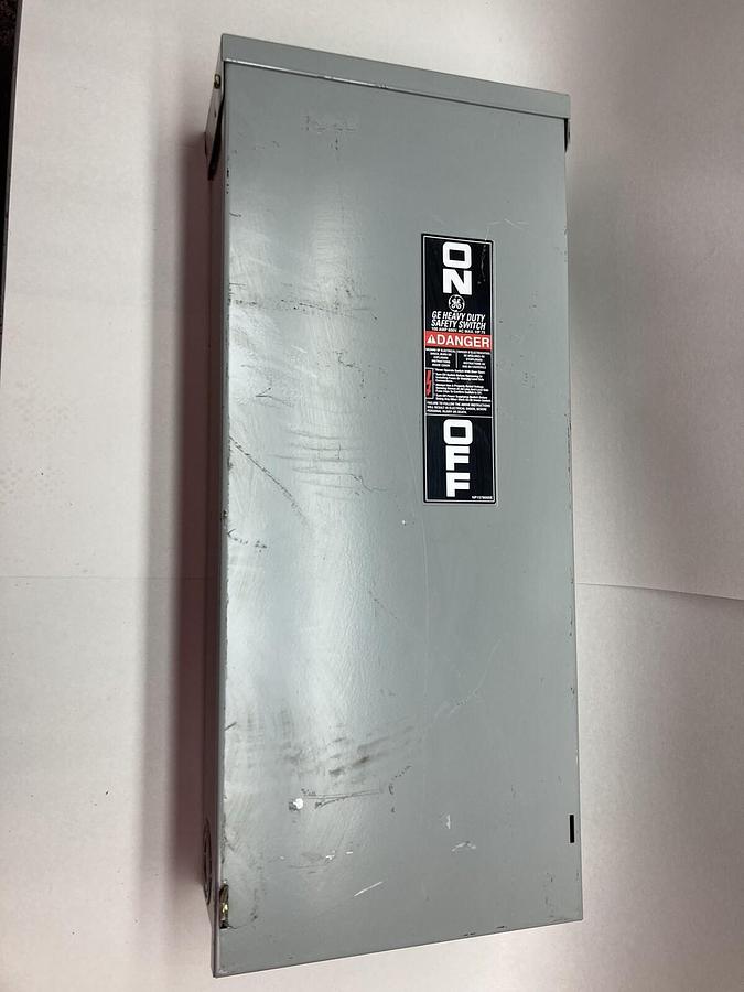 Used General Electric,TH3363R,Fusible Heavy Duty Disconnect Switch 100A 600V