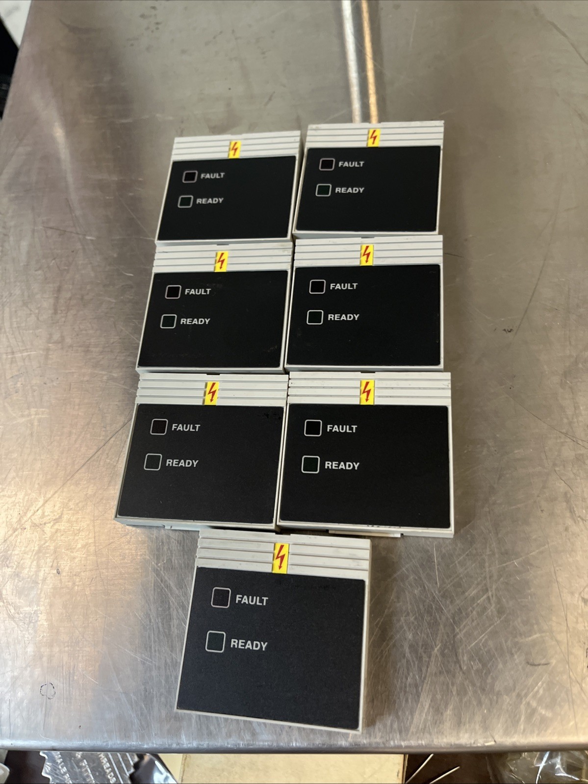 Allen-Bradley 160-B1 A Fault/Ready Sight LOT OF 7