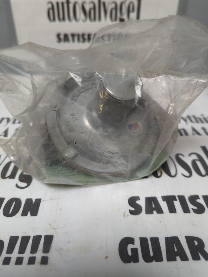 Used MAXITROL,0110 7.0 178 325-3,GAS PRESSURE REGULATOR NEW