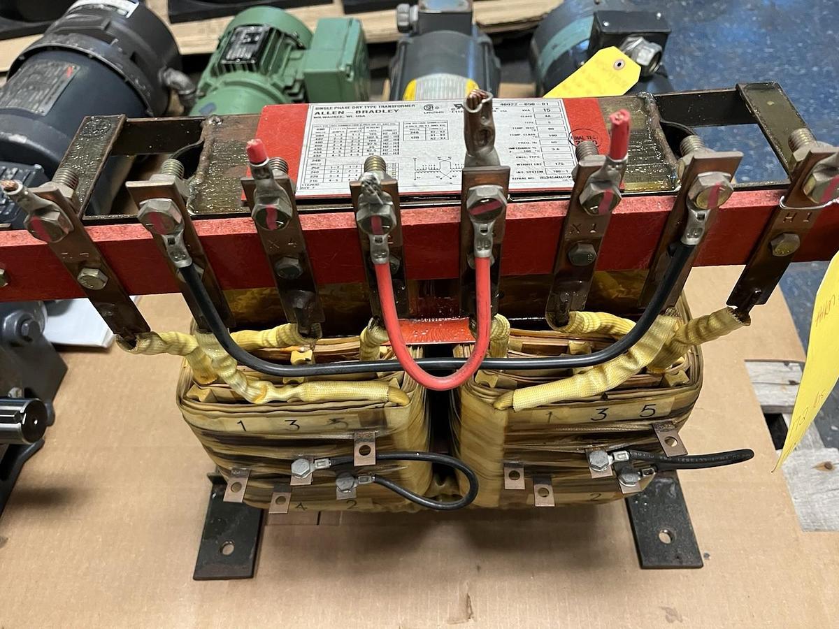 Used ALLEN BRADLEY,40022-050-01,DRY TYPE TRANSFORME 15KVA HV 480V LV 240V/120V 1PH