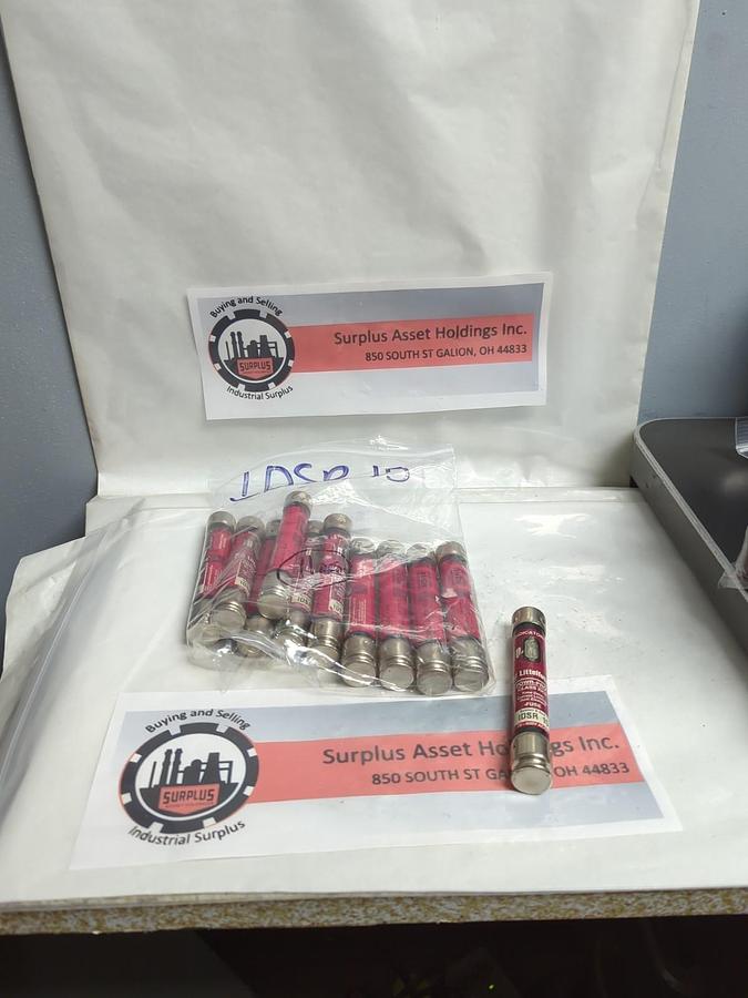 LITTELFUSE,IDSR15,INDICATOR 15 AMP FUSE LOT OF 11 NOS