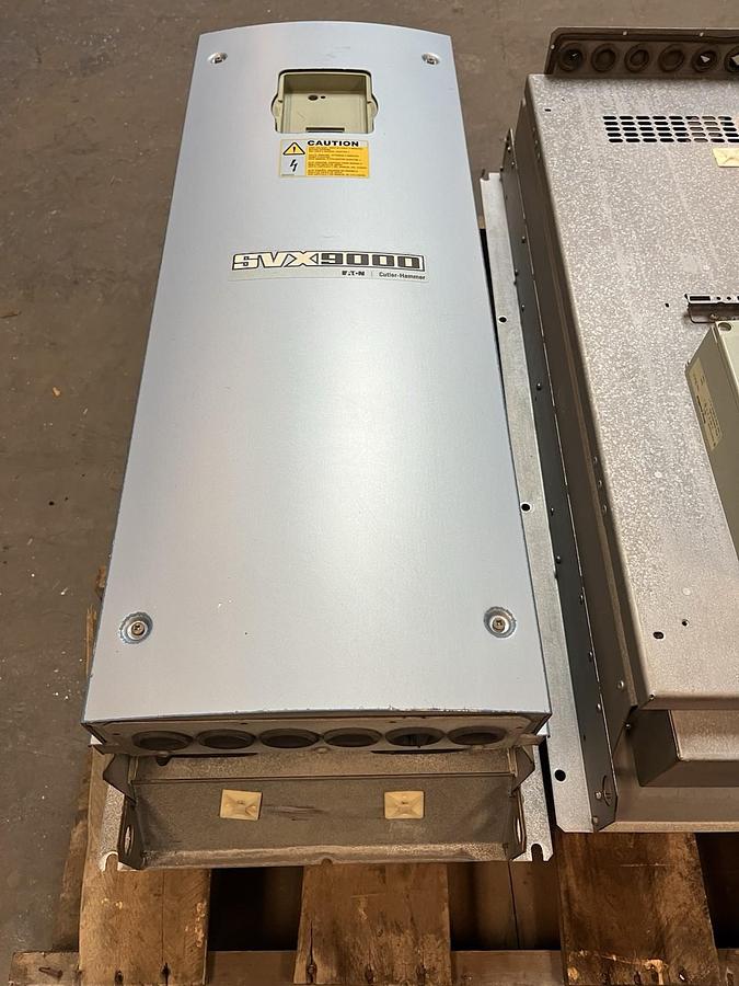 Used EATON CUTLER HAMMER,SVX125A1-4A1N1,SVX 9000 VFD AC DRIVE 125HP