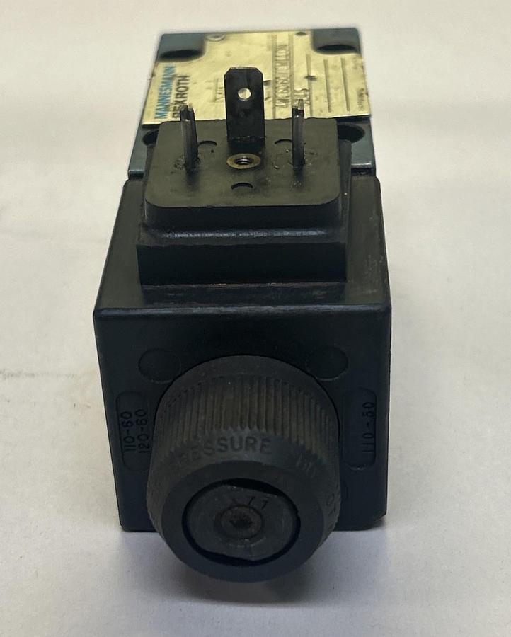 Used REXROTH,4WE6D60/EW110N,DIRECTIONAL HYDRAULIC VALVE