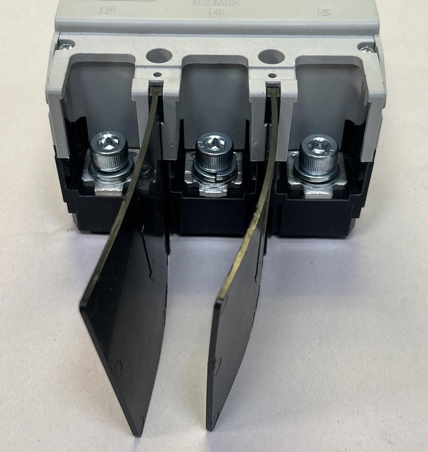 Used FUJI ELECTRIC,EW250EAG,EARTH LEAKAGE CIRCUIT BREAKER 125A 100-230-440V 3P