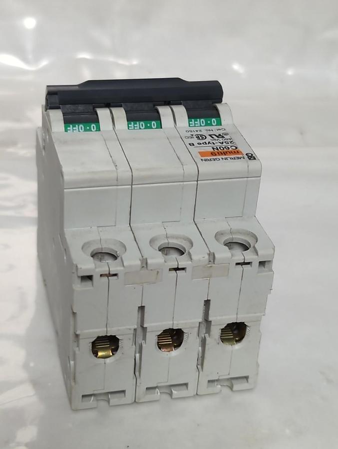 Used MERLIN GERIN,24150,CIRCUIT BREAKER C60N TYPE B 25 AMP 3-POLE 480 VAC PRE-OWNED