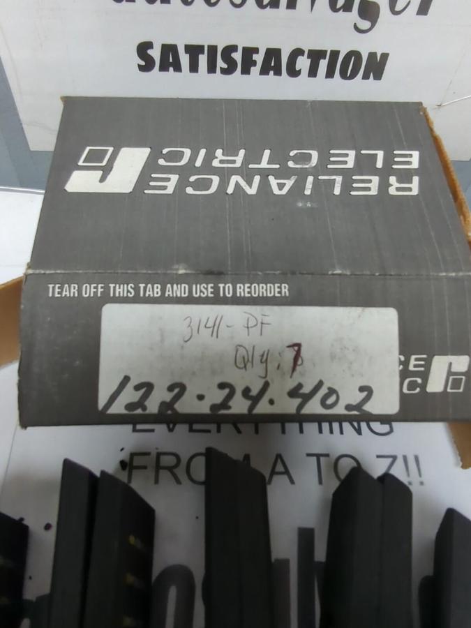 RELIANCE ELECTRIC,3141-PF,CARBON BRUSH BOX OF 7 BRUSHES NOS