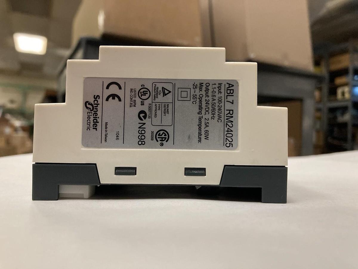 Used Schneider Elecric,ABL7 RM24025,Power Supply 24 VDC 2.5A  60W