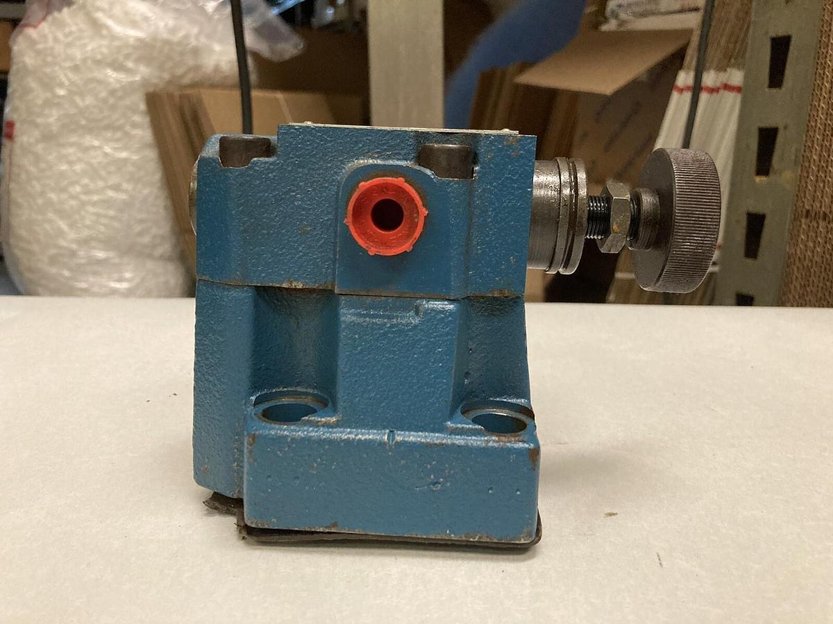 Used Mannesmann Rexroth,DB10-1-52/350YV/12,Hydraulic Manual Flow Control Valve
