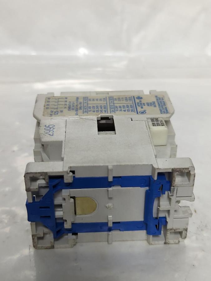 Used CUTLER HAMMER,D15CR40,CONTACTOR 40E 4-POLE PRE-OWNED