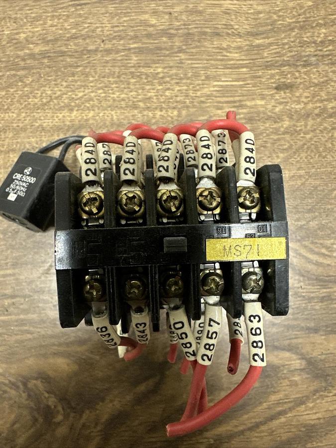 Used Mitsubishi,SR100,Contactor Relay WOkaya 50500 Resistor