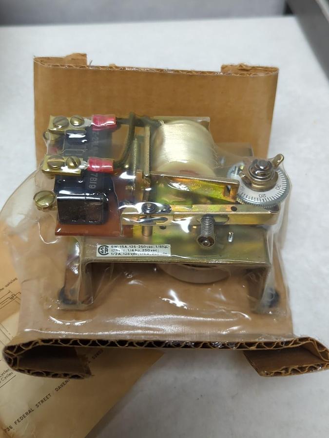 EAGLE SIGNAL,HD504AG21,TIMOFLEX TIME-DELAY RELAY 120V/60HZ 55 SEC NEW