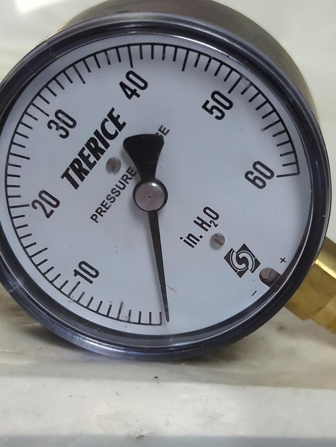 TRERICE,760B,PRESSURE GAUGE 0-60PSI 1/4 NPT LM NOS