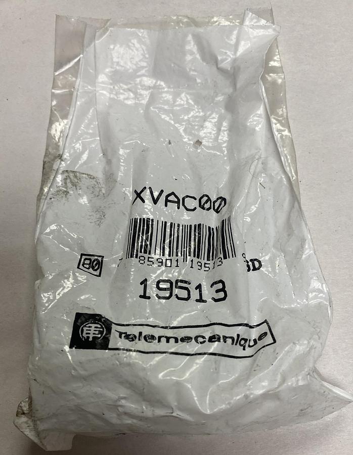 Used Telemecanique,XVAC00 19513,Connector Lot Of 6 NOS