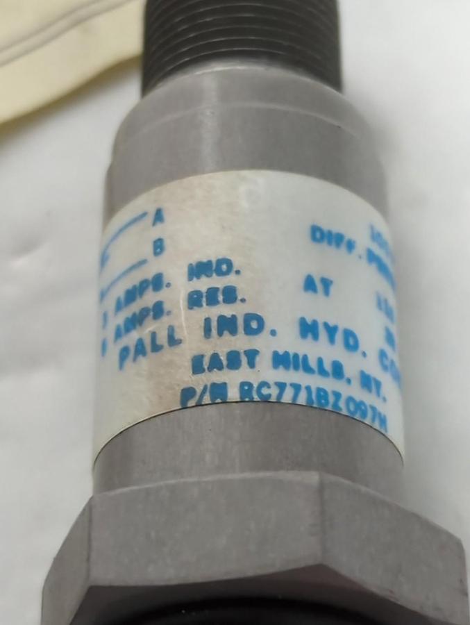 Used PALL,RC771BZ097H,DIFF PRESSURE SWITCH 110 VAC LOT OF 2 PRE-OWNED