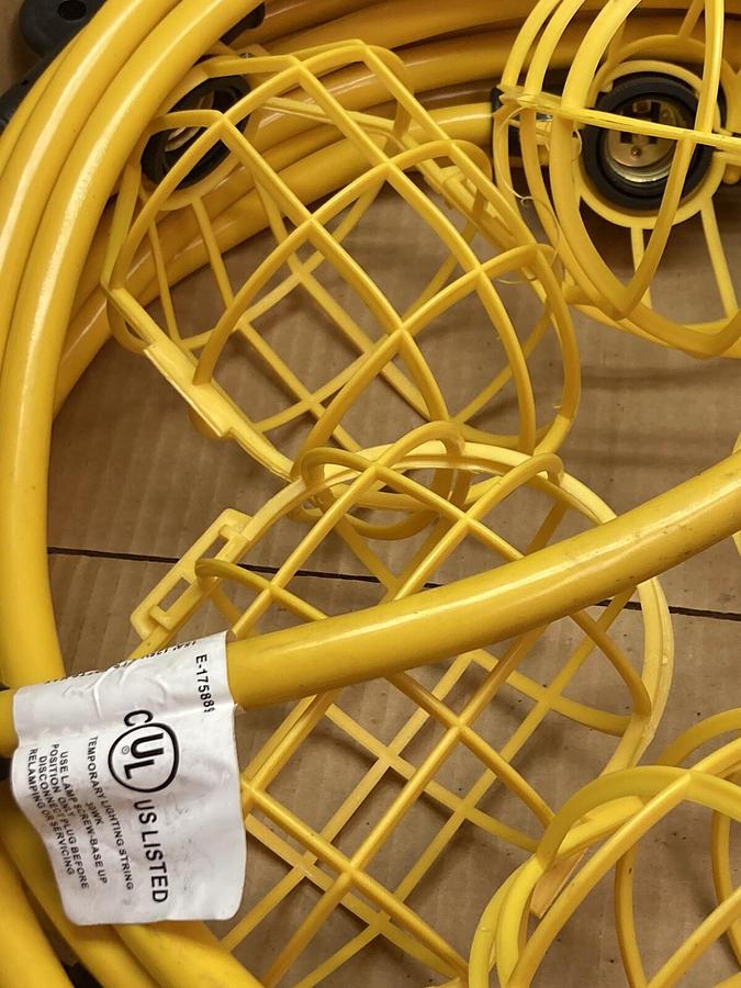 American Insulated Wire Corp,A9513050YW,50 Foot Outdoor Temp Light String