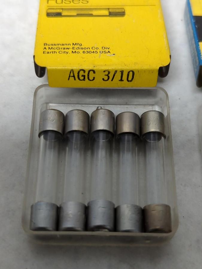 COOPER BUSSMANN,AGC 3/10,GLASS FUSE LOT OF 15 NOS