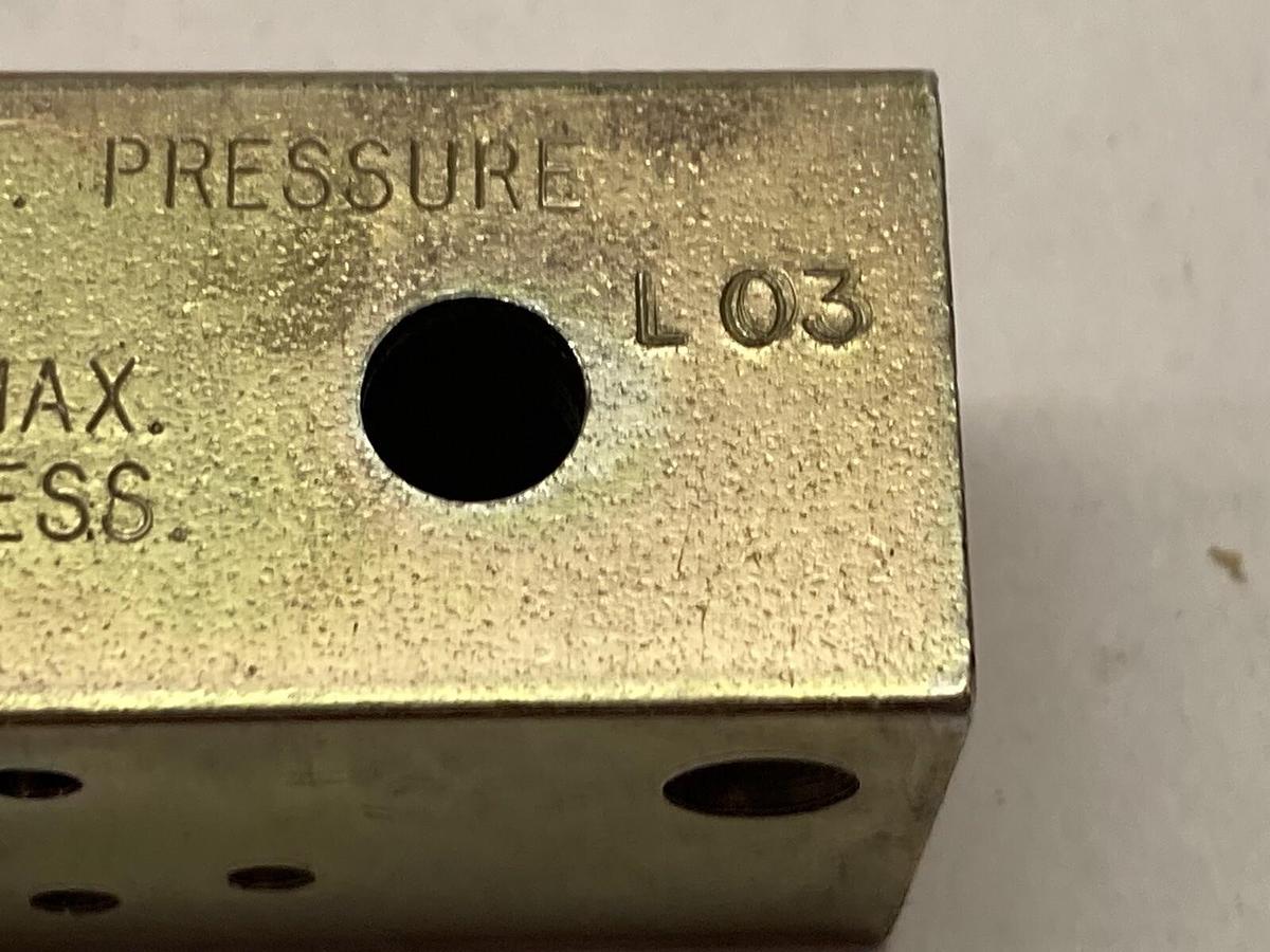 Graco Trabon,L03,Modular Divider Valve Block