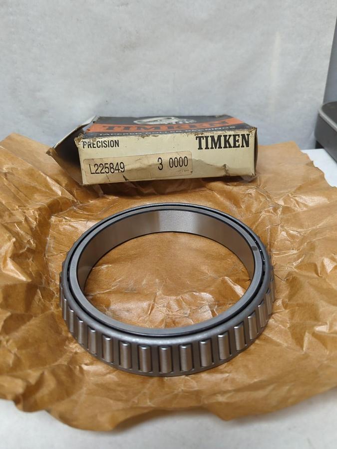 TIMKEN,L225849 30000,PRECISION ROLLER BEARING CONE NOS