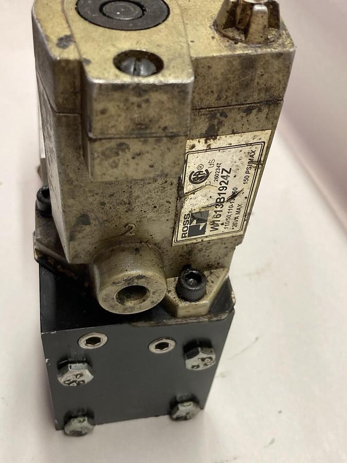 Used Elwood,PS-250-701-DA,Pilot Valve 1600PSI (250 BAR)