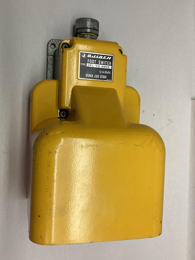 Used Mazak Ojiden,OFL-TV-SM2K,Foot Switch Pedal 0.1A 30VDC