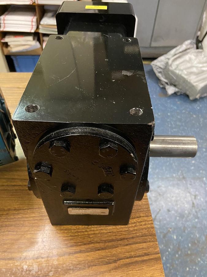 Used Cone Drive,G301060SSND01HJNDK,AccuDrive Gear Reducer