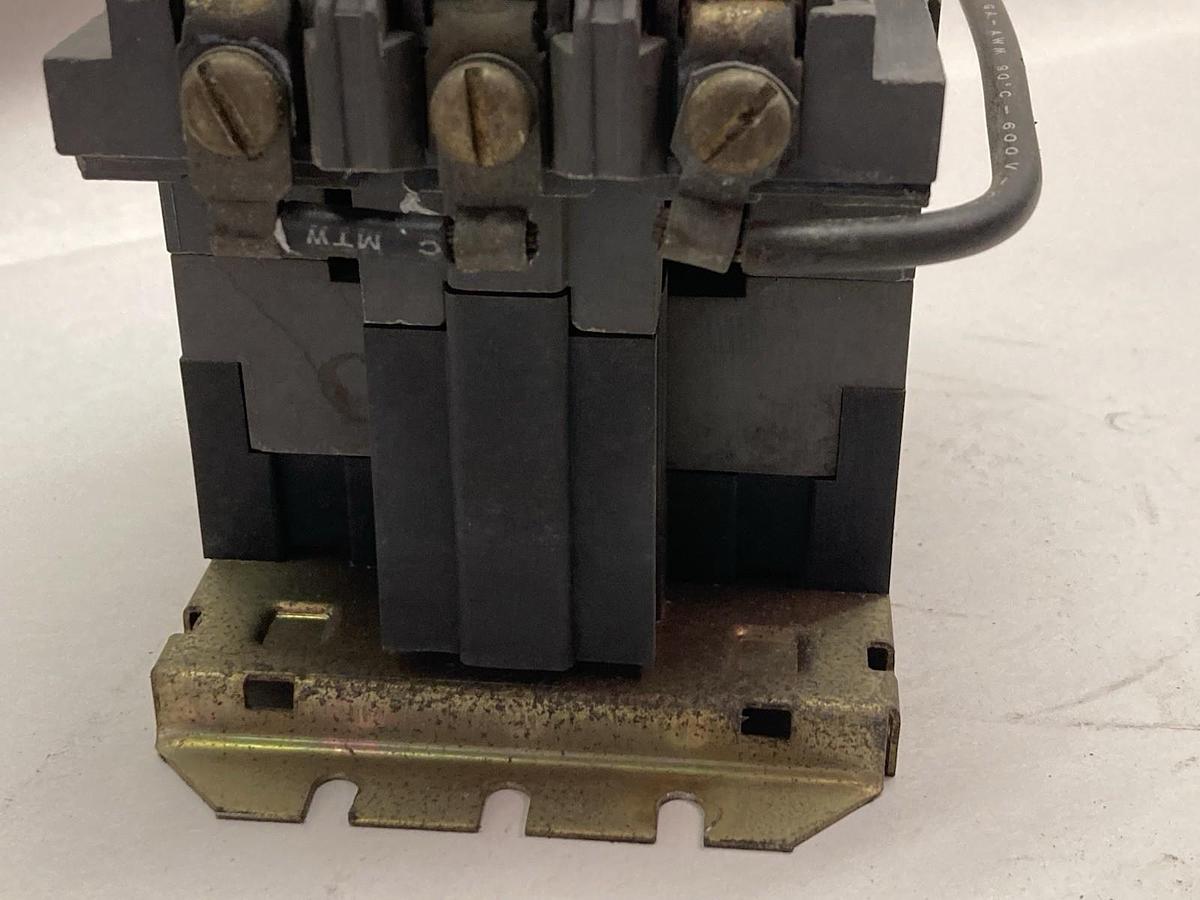 Used Westinghouse,A210M2CX,Size 2 Contactor 45A