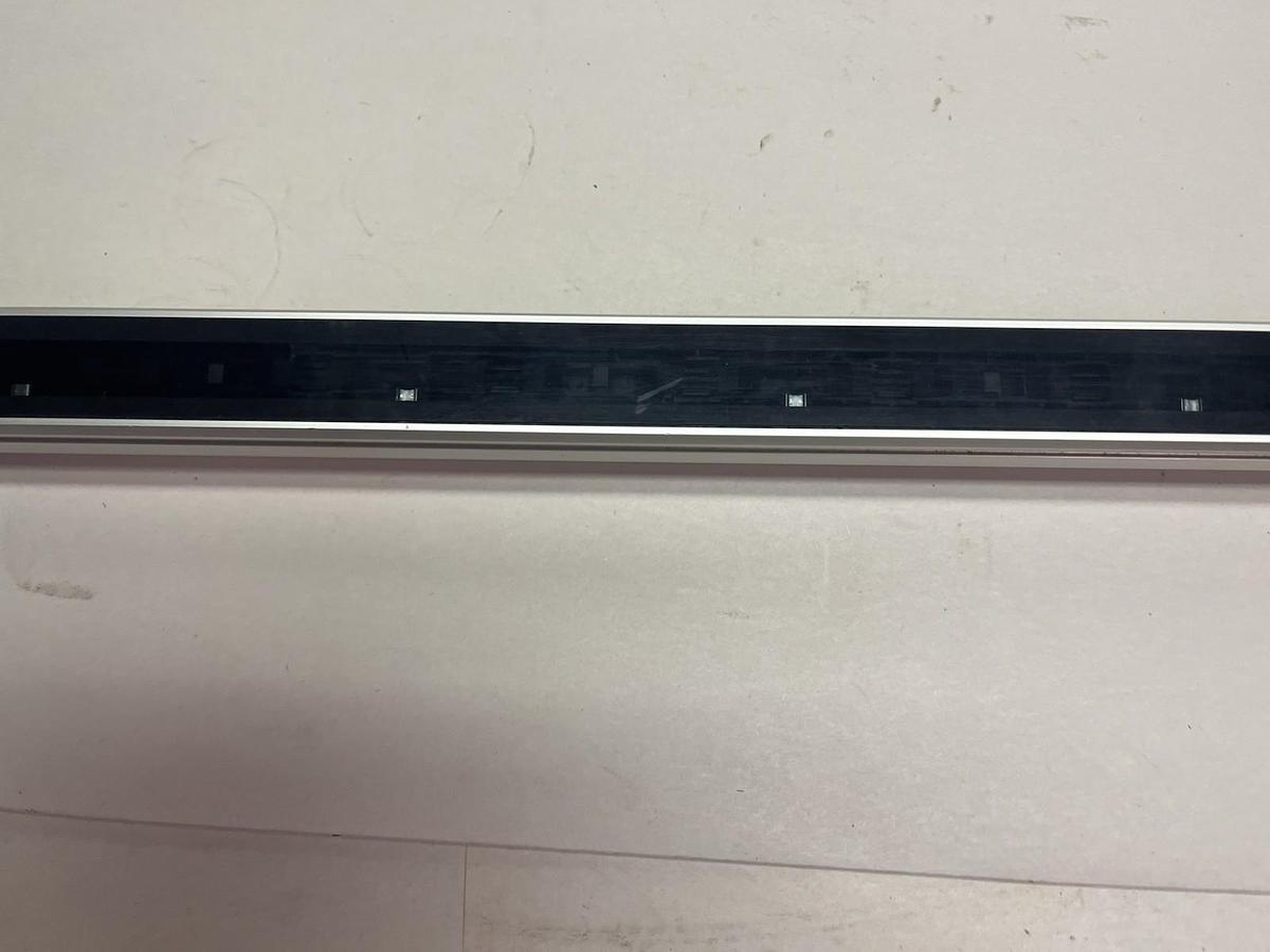 Used KEYENCE,SL-V28H-T,LIGHT CURTAIN TRANSMITTER