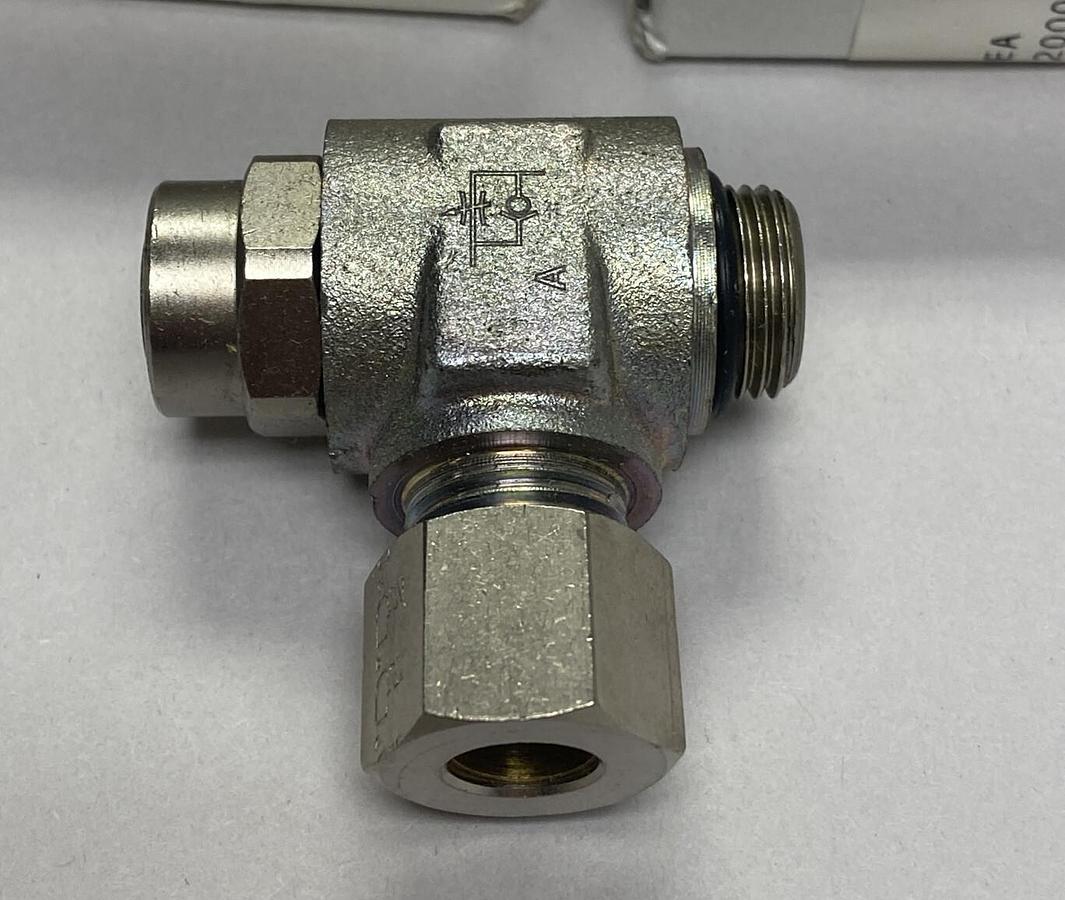 PARKER,7160 10 17,Pneumatic FLOW CONTROL Regulator LOT OF 2 NEW