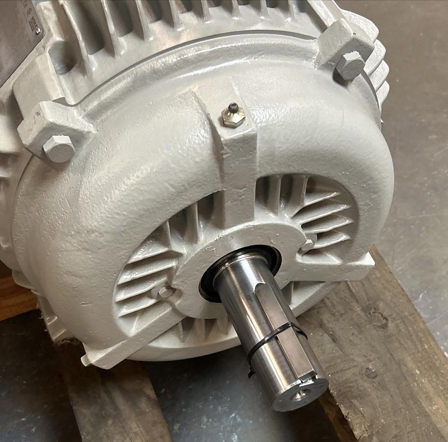 SIEMENS,1LE23212CD216AA3,MOTOR 15HP 875RPM 460V 3PH 286T FRAME