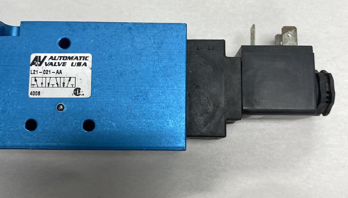 Used AUTOMATIC VALVE,L21-021-AA,PNEUMATIC VALVE