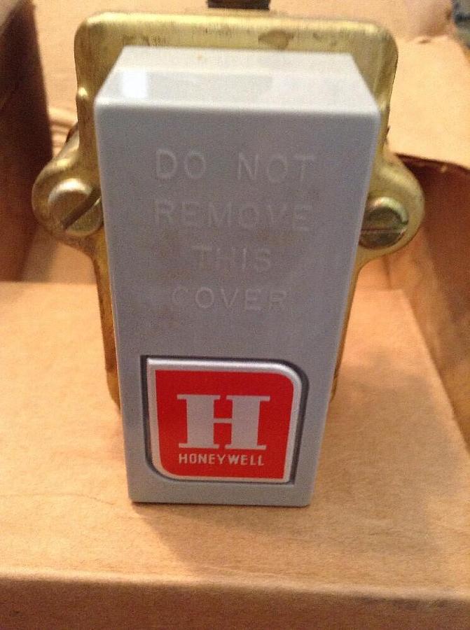 Honeywell,LP914A-1052-2,Temperature Sensor-Element 6-1/2-Inch