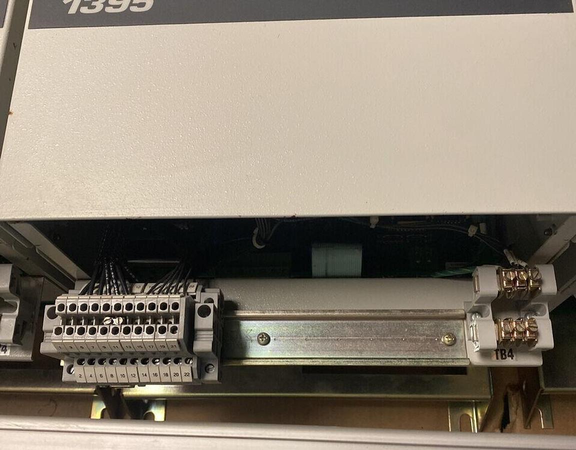 Used ALLEN-BRADLEY,1395-B67-C1-P51,DC DRIVE 460V INPUT 500VDC OUTPUT 10HP