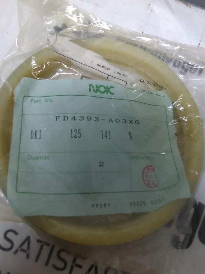 NOK,FD4393-A03X6 DKI-125-141-9,HYDRAULIC DUSTSEAL RING LOT OF 2 NOS