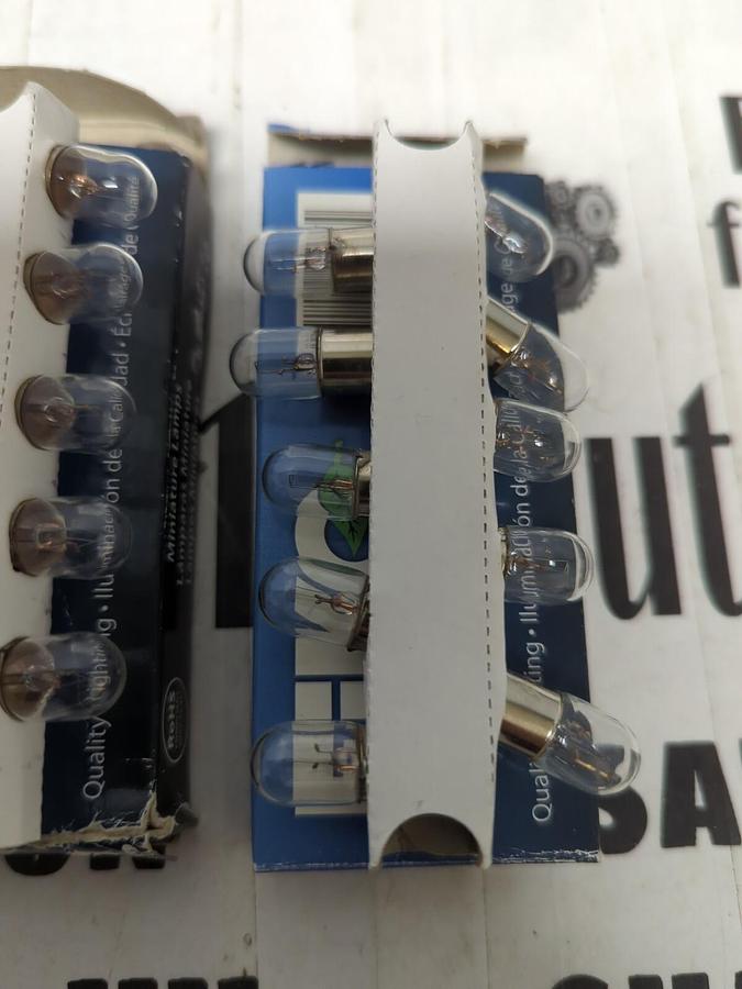 EIKO,1408,MINIATURE LAMPS LOT OF 19 NOS