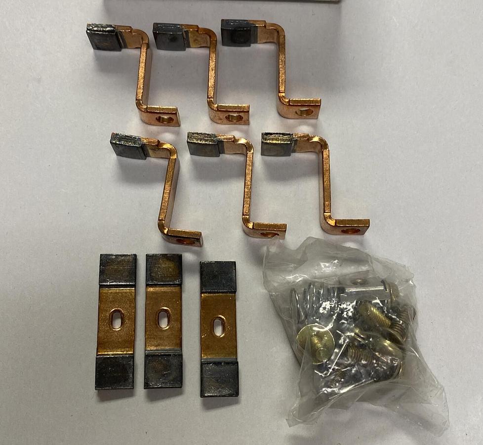 Used HOYT,K713,CONTACTOR KIT SIZE 2 3P NEW