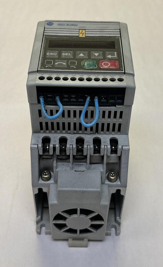 Used ALLEN BRADLEY,160-BA03NPS1,VARIABLE SPEED DRIVE