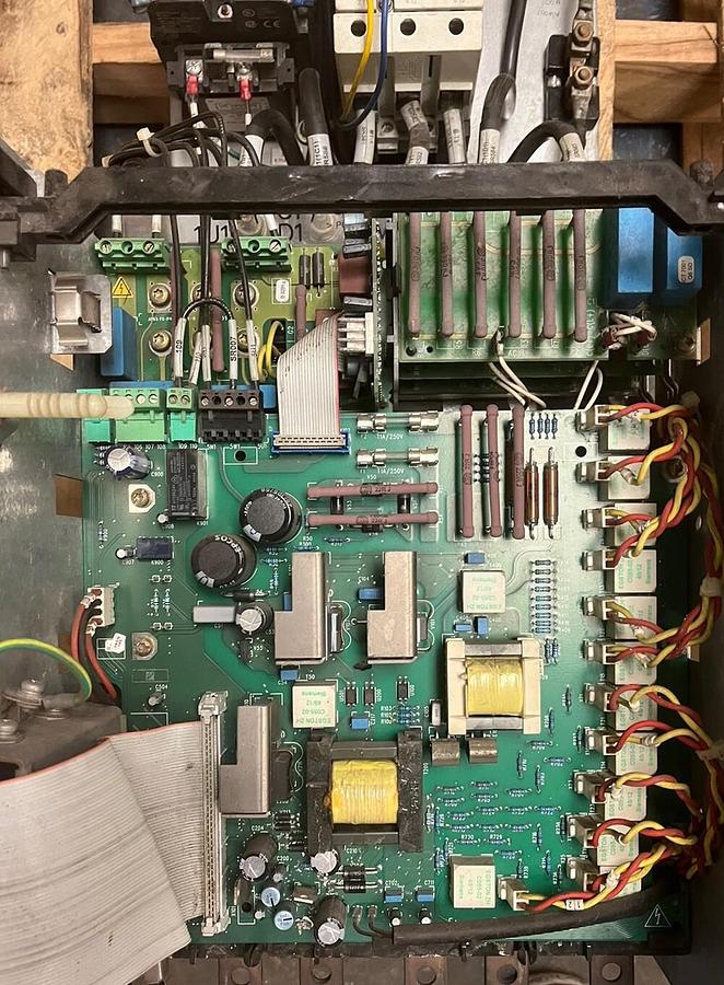 Used SIEMENS,6RA7030-6FV62-0,SIMOREG 6RA70 DC MASTER CONVERTOR 500VDC 100A