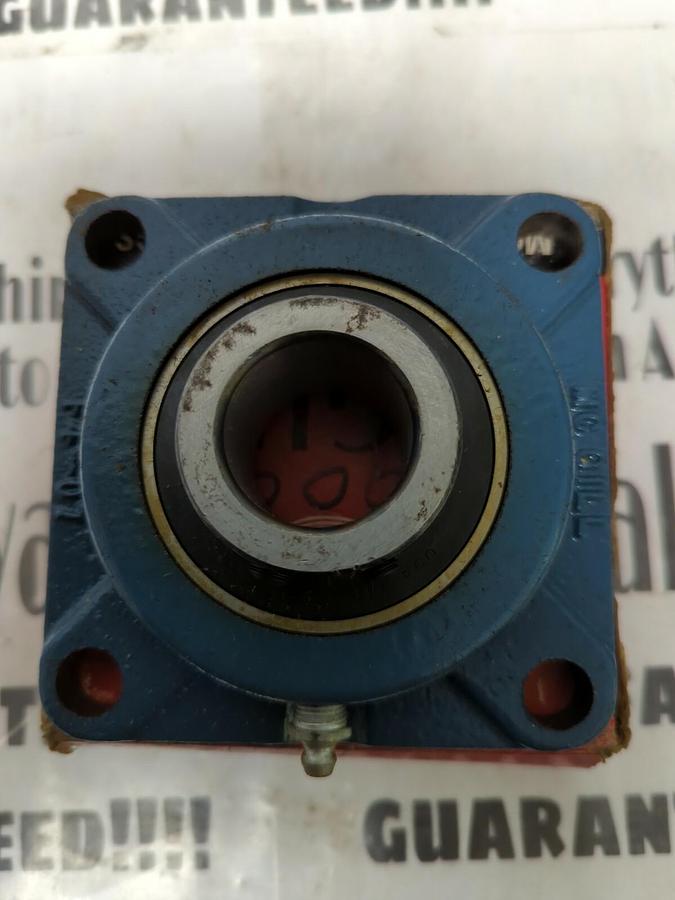 MCGILL,FC4-25-1-1/4,FLANGE MOUNT BEARING 4-BOLT BASE 1-1/4 INCH BORE NOS